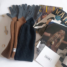 Carica l'immagine nel visualizzatore di Gallery, Guanto UN/PAIR Nocciola con terzo grigio scuro