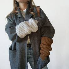 Carica l'immagine nel visualizzatore di Gallery, Guanto UN/PAIR Grigio perla con terzo nocciola