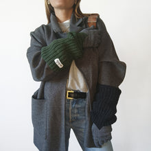 Carica l'immagine nel visualizzatore di Gallery, Guanto UN/PAIR Verde con terzo grigio scuro