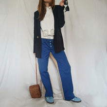 Carica l'immagine nel visualizzatore di Gallery, Pantalone blu elettrico con micro righina bianca e retro tinta unita beige