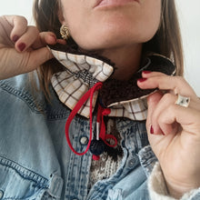 Carica l'immagine nel visualizzatore di Gallery, COLLO UN/PAIR QUADRATINI GIALLI MONTONCINO TESTA DI MORO