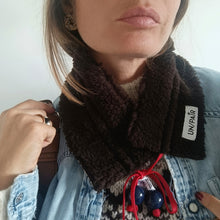 Carica l'immagine nel visualizzatore di Gallery, COLLO UN/PAIR QUADRATINI GIALLI MONTONCINO TESTA DI MORO