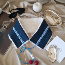 Carica l'immagine nel visualizzatore di Gallery, COLLO UN/PAIR DENIM MONTONCINO CREMA LACCIO CELESTE