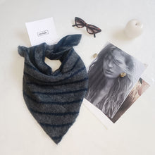 Carica l&#39;immagine nel visualizzatore di Gallery, Carré UN/PAIR grigio medio blu

