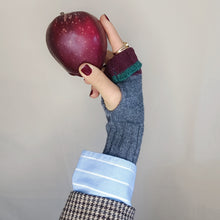 Load image into Gallery viewer, UN/PAIR Fingerless gloves Grey Bordeaux Emerald Green
