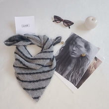 Carica l&#39;immagine nel visualizzatore di Gallery, Carré UN/PAIR grigio scuro grigio perla
