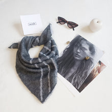 Load image into Gallery viewer, Carré UN/PAIR White Medium grey 
