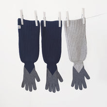 Load image into Gallery viewer, UN/PAIR Two blue gloves and a third pearl grey glove
