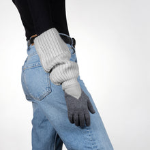 Load image into Gallery viewer, UN/PAIR Two blue gloves and a third pearl grey glove
