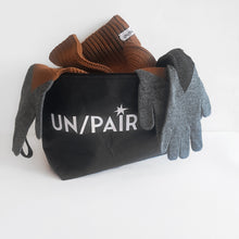 Load image into Gallery viewer, UN/PAIR Two hazelnut gloves and a third dark grey glove
