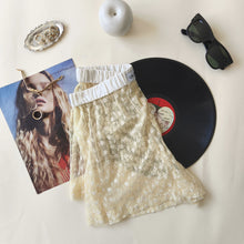 Load image into Gallery viewer, Boxerina in embroidered tulle
