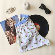 Carica l'immagine nel visualizzatore di Gallery, Boxerina Tulipani e retro a righe verdi con tasche
