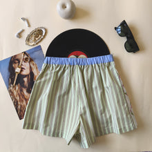 Carica l'immagine nel visualizzatore di Gallery, Boxerina Tulipani e retro a righe verdi con tasche
