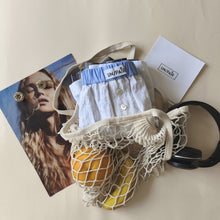 Carica l'immagine nel visualizzatore di Gallery, Boxerina Jacquard bianco e retro a scacchi grigi con tasche
