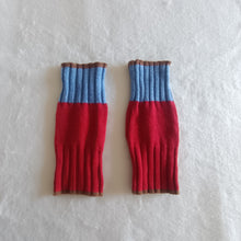 Carica l&#39;immagine nel visualizzatore di Gallery, Manicotto UN/PAIR Rosso Azzurro Nocciola
