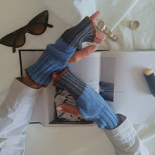 Load image into Gallery viewer, UN/PAIR Fingerless gloves Sky blue Grey Hazelnut 
