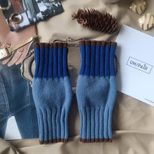 Carica l&#39;immagine nel visualizzatore di Gallery, Manicotto UN/PAIR Azzurro polvere Blu elettrico Cioccolato
