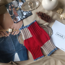 Carica l&#39;immagine nel visualizzatore di Gallery, Manicotto UN/PAIR Rosso Beige Azzurro polvere
