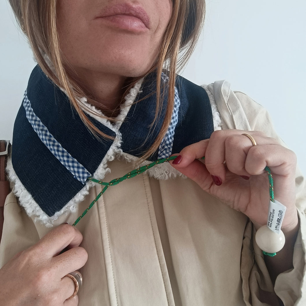 COLLAR UN/PAIR DENIM CREAM COAT WITH GREEN LACE