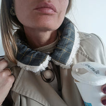 Load image into Gallery viewer, COLLAR UN/PAIR GREY CHECKS CREAM MONTONCINO
