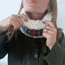 Load image into Gallery viewer, COLLAR UN/PAIR SCOTTISH CREAM MONTONCINO 
