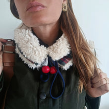 Load image into Gallery viewer, COLLAR UN/PAIR SCOTTISH CREAM MONTONCINO 
