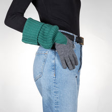 Load image into Gallery viewer, UN/PAIR Two white gloves and a third green glove
