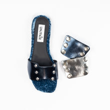 Carica l&#39;immagine nel visualizzatore di Gallery, Sandalo UN/PAIR Blu con terza mascherina argento
