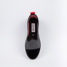 Load image into Gallery viewer, Grey UN/PAIR’s Friulan with a red ribbon
