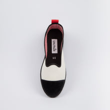 Load image into Gallery viewer, Grey UN/PAIR’s Friulan with a black ribbon

